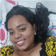 Profesora dirige apoyo académico en matemáticas en niños de todas las edades